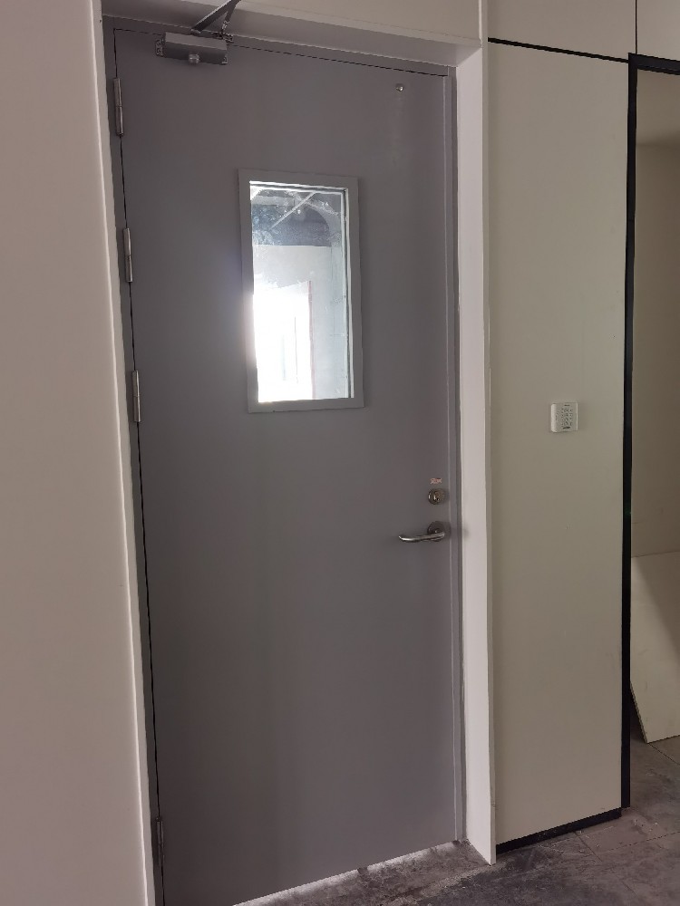 鋼質(zhì)防火門